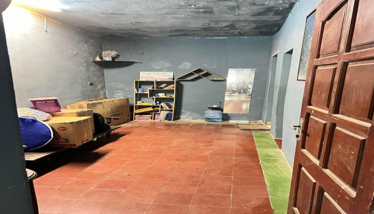 Cho thuê căn hộ Tập thể tầng 3, 70m2, 2 tầng, 2 ngủ, 1 vệ sinh, 5 Triệu/tháng